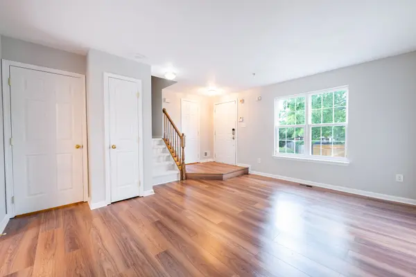 3711 Community Dr, District Heights, MD 20747-2998