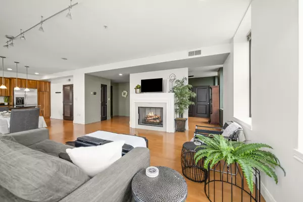 30 E Central Pkwy #1101, Cincinnati, OH 45202-1115