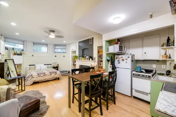 257 Marlborough St #1, Boston, MA 02116-1744