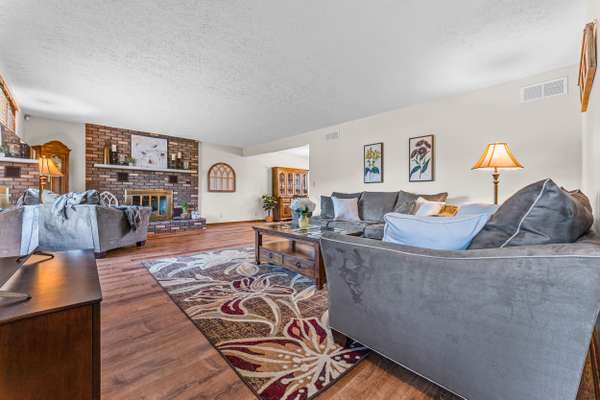 148 Lakewood Rd, New Castle, PA 16101-2732