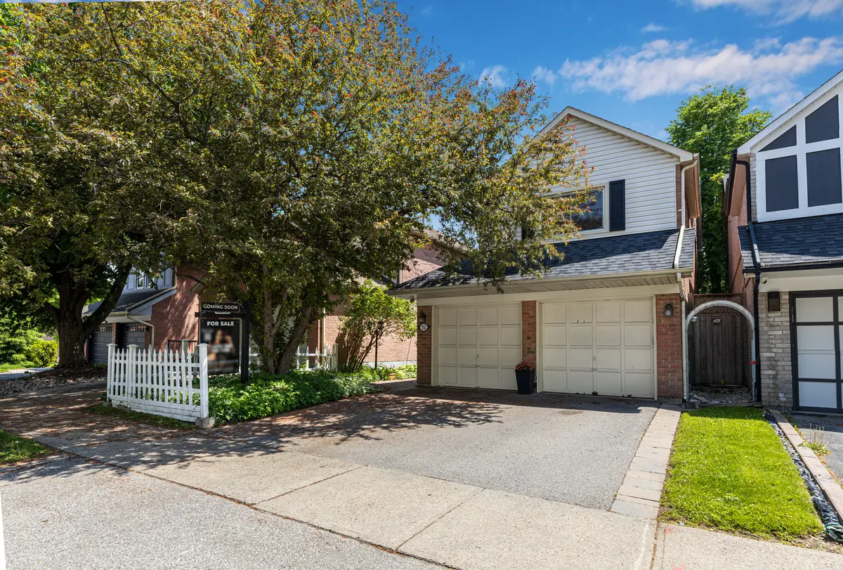 152 McMorran Cres, Vaughan, ON L4J 2Y2