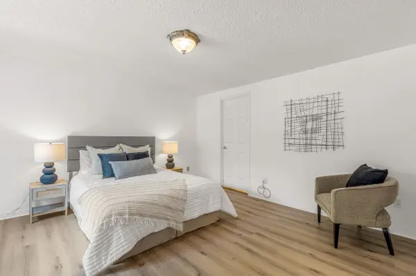 152 McMorran Cres, Vaughan, ON L4J 2Y2