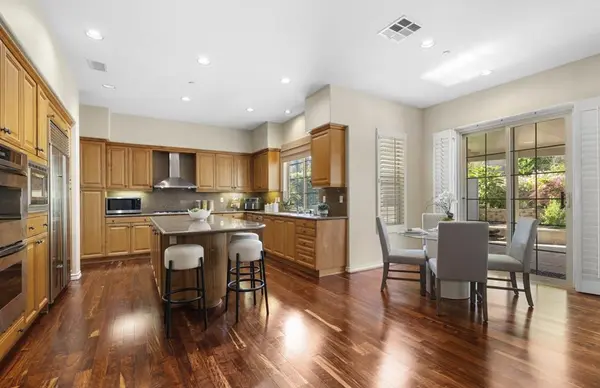 2451 White River Way, Tustin, CA 92782-1467