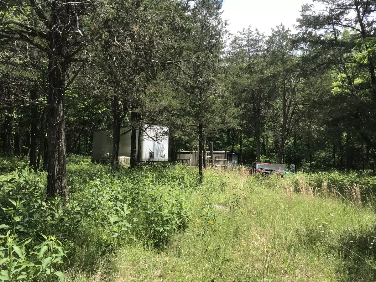 Columbia, TN 38401-7632,1981 Luther Sharp Rd