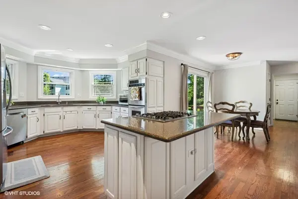 662 Bent Ridge Ln, Barrington, IL 60010-6605