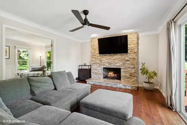 662 Bent Ridge Ln, Barrington, IL 60010-6605
