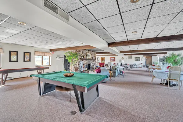 N84W15979 Menomonee Ave #204, Menomonee Falls, WI 53051-3061
