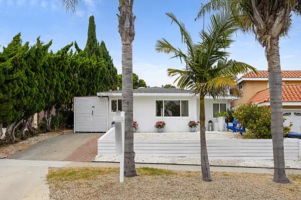 Capistrano Beach, CA 92624-1381,34596 Via Catalina