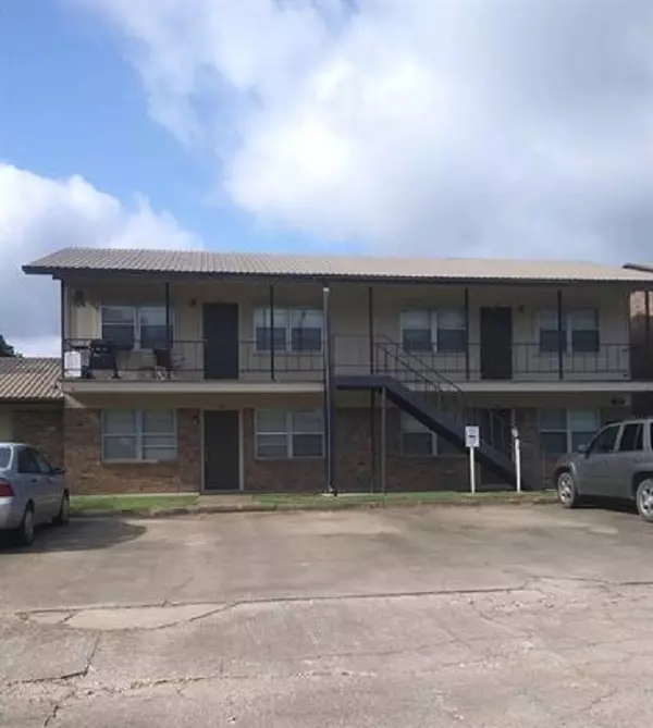 109 SOuth Mitchell #204, New Boston, TX