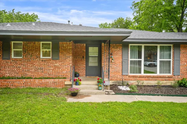 2703 Rockwood Ln, Denton, TX 76209-1337