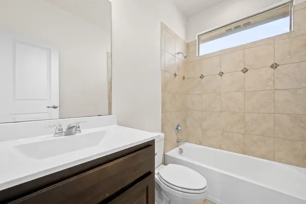 3909 Crater Cir, Fort Worth, TX 76137-2055
