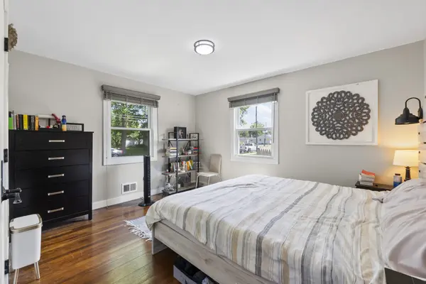 217 Sunset Ave, Hightstown, NJ 08520-3503