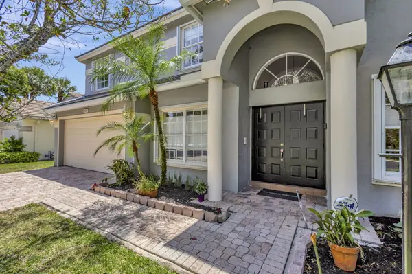 106 Jones Creek Dr, Jupiter, FL 33458-7700