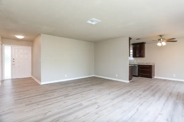 6623 Spring Haven Dr, San Antonio, TX 78249-2718