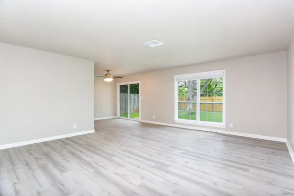 6623 Spring Haven Dr, San Antonio, TX 78249-2718