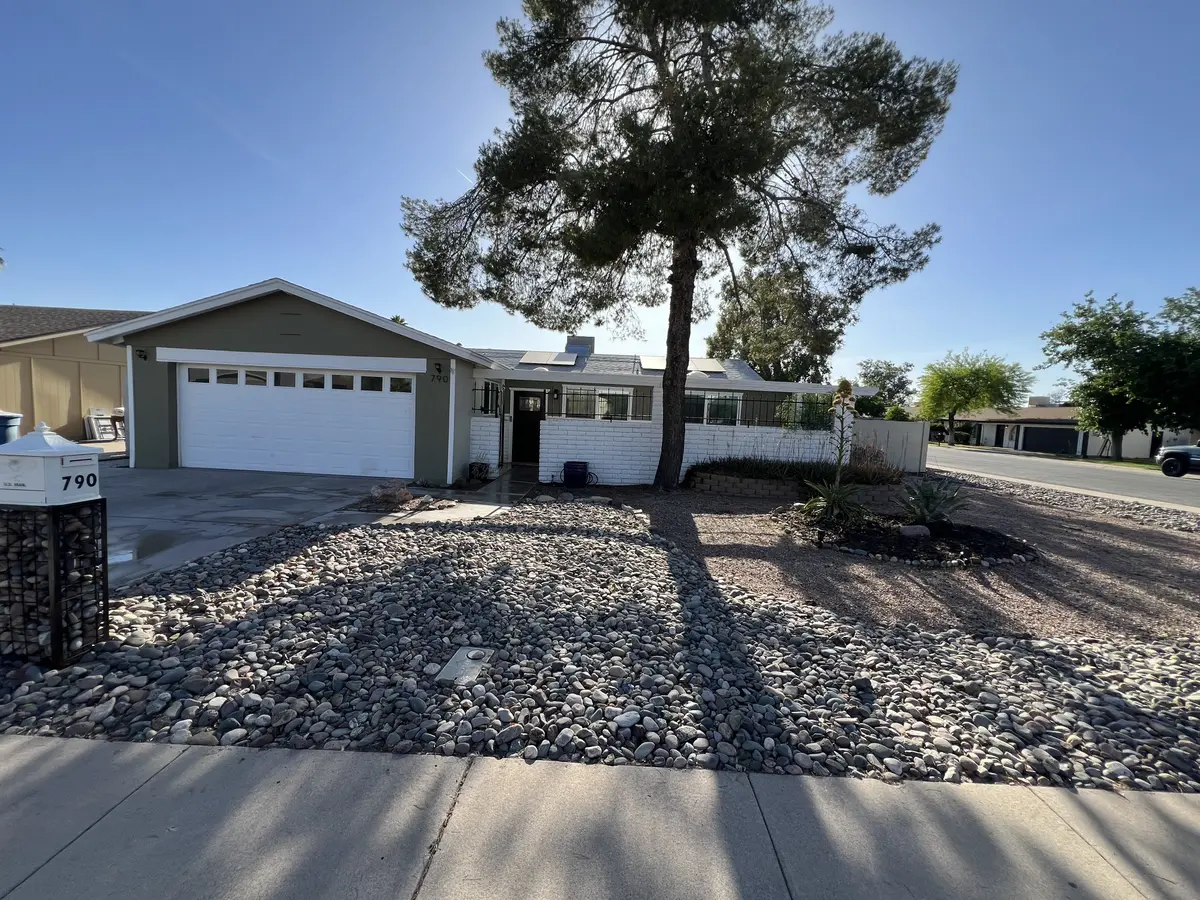790 N MEADOWS DR, Chandler, AZ 85224