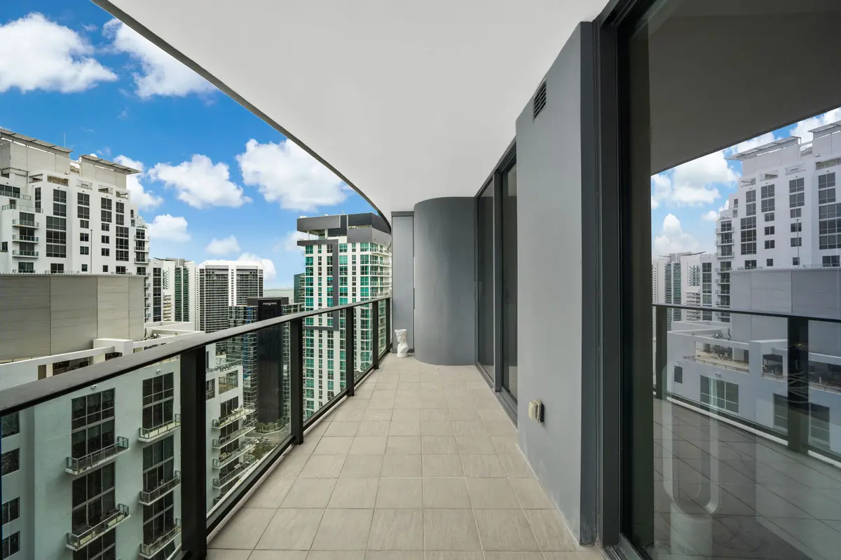 1000 Brickell Plz #4103, Miami, FL 33131-3833