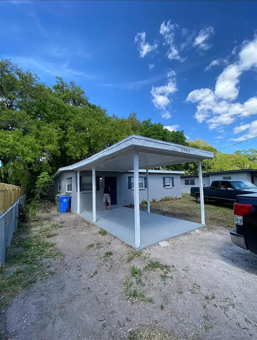 Bradenton, FL 34205