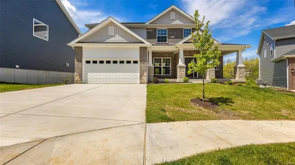 Weymouth Way, Ballwin, MO 63021