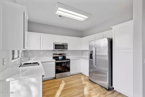 Phoenix, AZ 85048-2097,16832 S Blue Ct