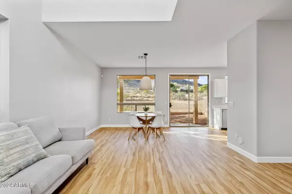 Phoenix, AZ 85048-2097,16832 S Blue Ct