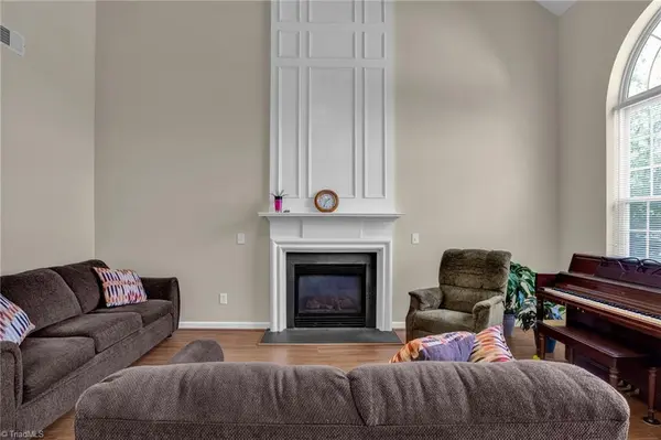 4128 Tutbury Dr, Jamestown, NC 27282-7771