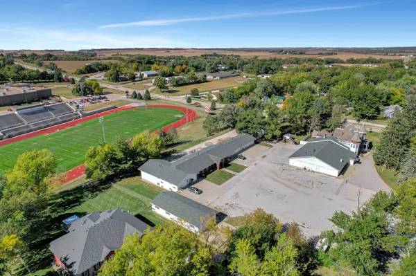 1223 Q St, Auburn, NE 68305-1745