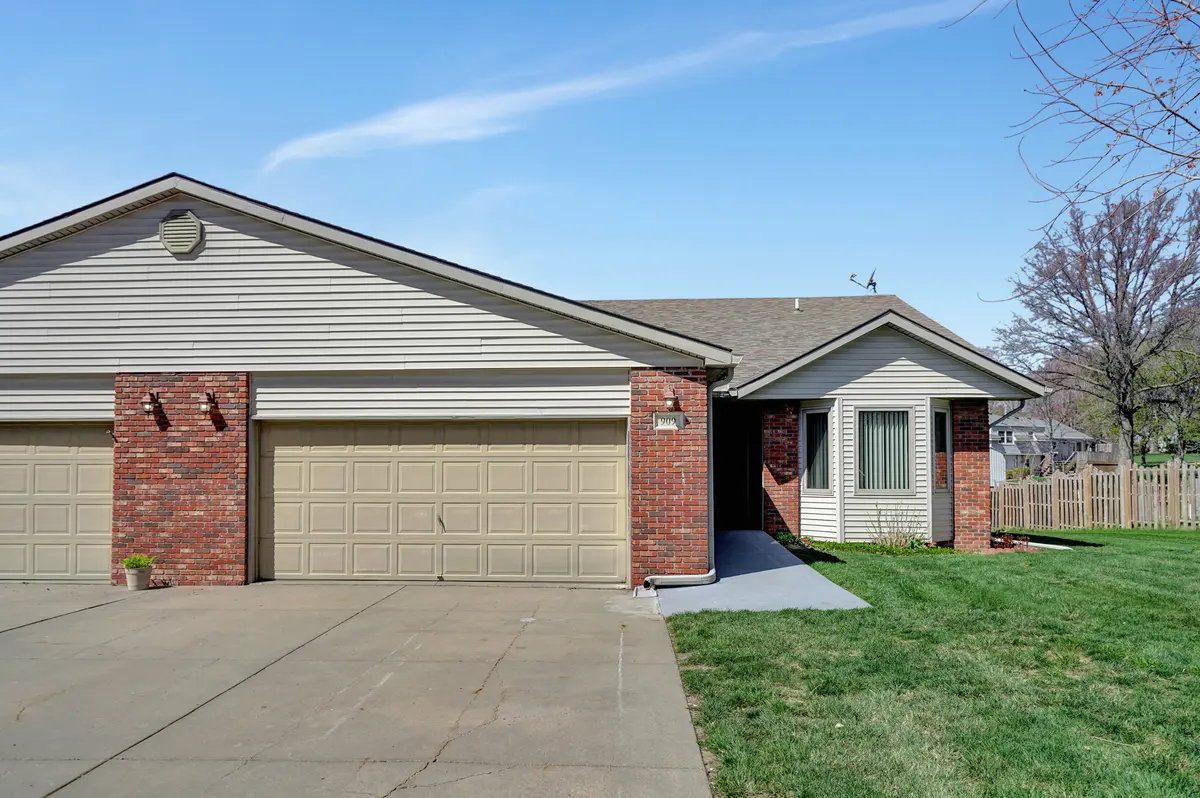 909 Palora Cir, Nebraska City, NE 68410-3372