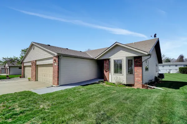 909 Palora Cir, Nebraska City, NE 68410-3372