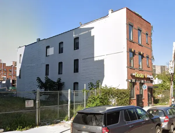33 Bartlett St #LEASE or SALE !, Brooklyn, NY 11206-5058