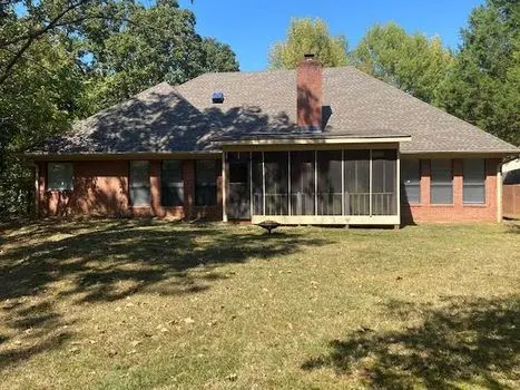 515 Deer Creek Dr, Oxford, MS 38655-8584