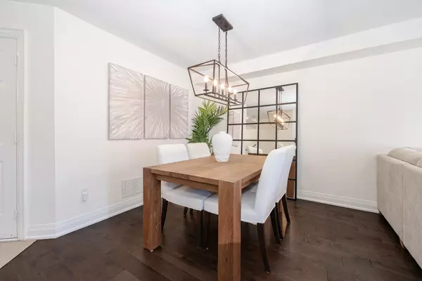 42 Toscana Rd Vaughan, ON L4H 1L5