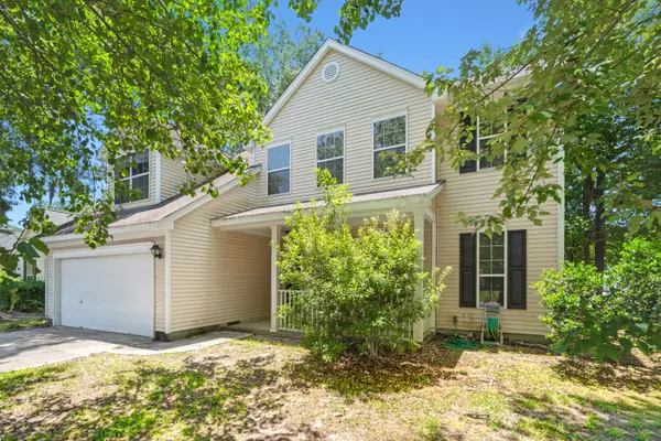 8506 Falling Leaf Ln, North Charleston, SC 29420-6856