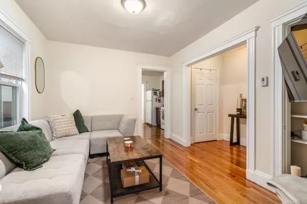 12 Ashland St Boston, MA 02122-3502