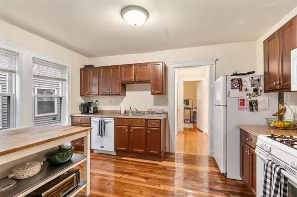 12 Ashland St Boston, MA 02122-3502