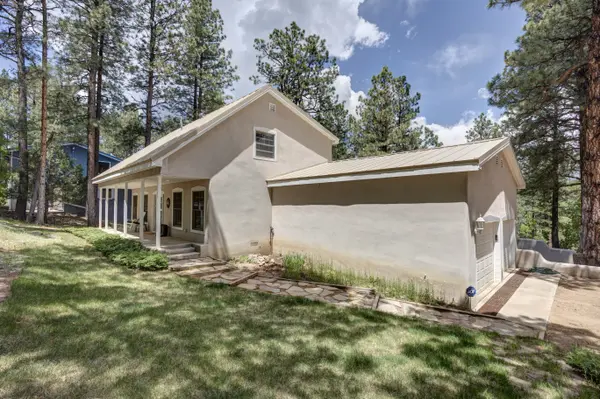 8 Camino Norte, Rociada, NM 87742-1020