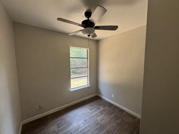 326 Bickley Blvd, San Antonio, TX 78221-4008