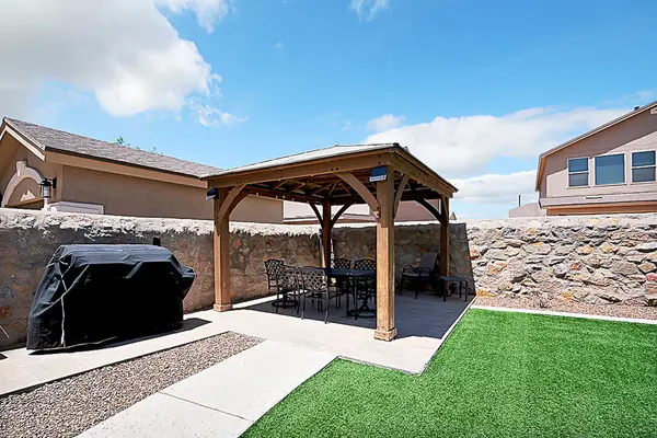 1033 Aircoupe Way, El Paso, TX 79928