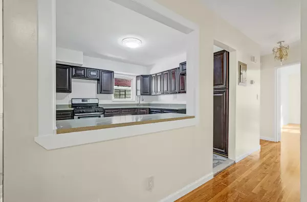 Brooklyn, NY 11236-3509,753 E 82nd St #2