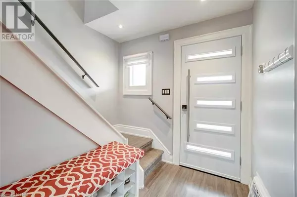 Stoney Creek, ON L8G1X5,5 Lake Avenue Drive