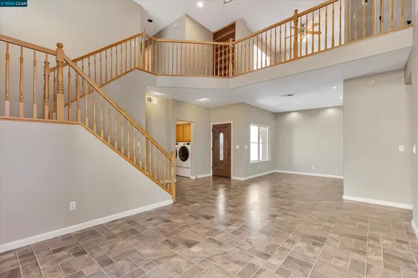 5415 San Carlos Way, Rocklin, CA 95765-5155