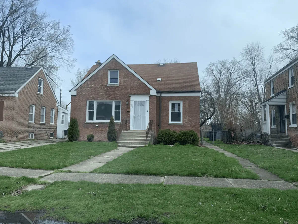 268 E 140th Pl, Dolton, IL 60419-1102