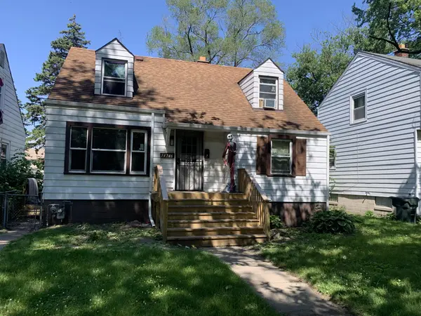 14746 Grant St, Dolton, IL 60419-2656
