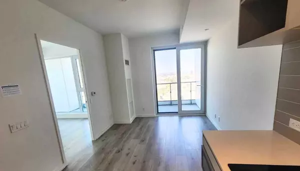 Vaughan, ON L4K,1000 Portage Pkwy #2902