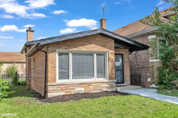 2246 W 71st St, Chicago, IL 60636-3646