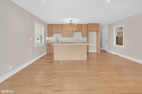 2246 W 71st St, Chicago, IL 60636-3646