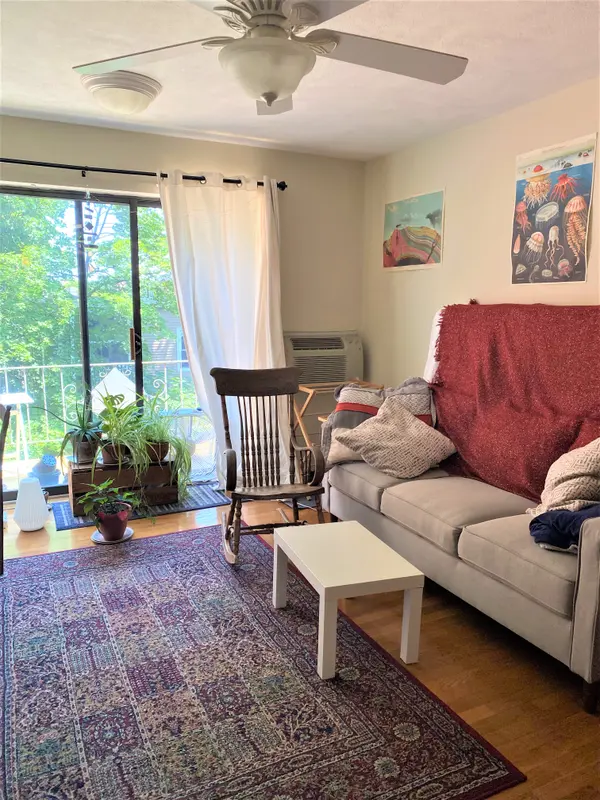 171 South St #18B, Jamaica Plain, MA 02130-3919