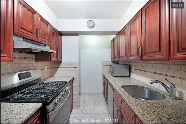 124 Sumpter St, Brooklyn, NY 11233-2344