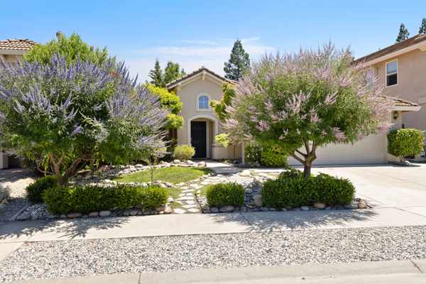 45 Shire Ct, Roseville, CA 95678-6038