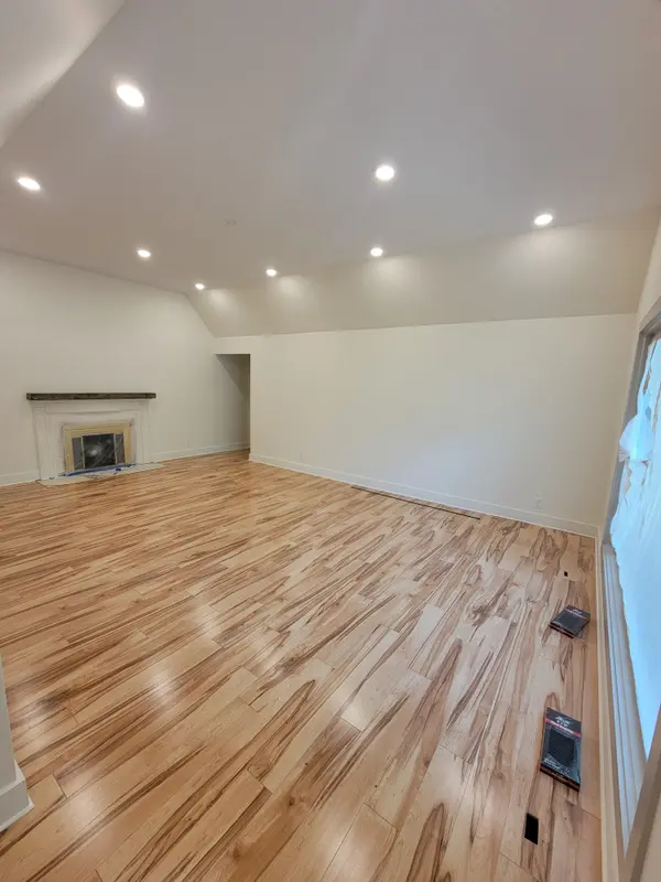 4121 Glencairn Ln, Indianapolis, IN 46226-3050